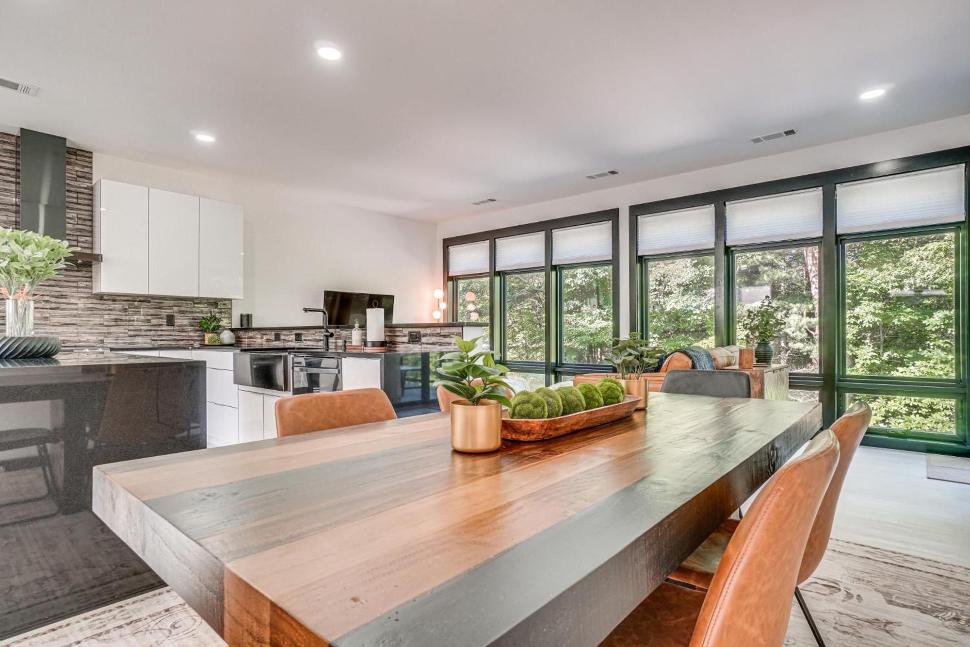 Luxury Modern Home On Golf Course With Game Room! 헬렌 외부 사진