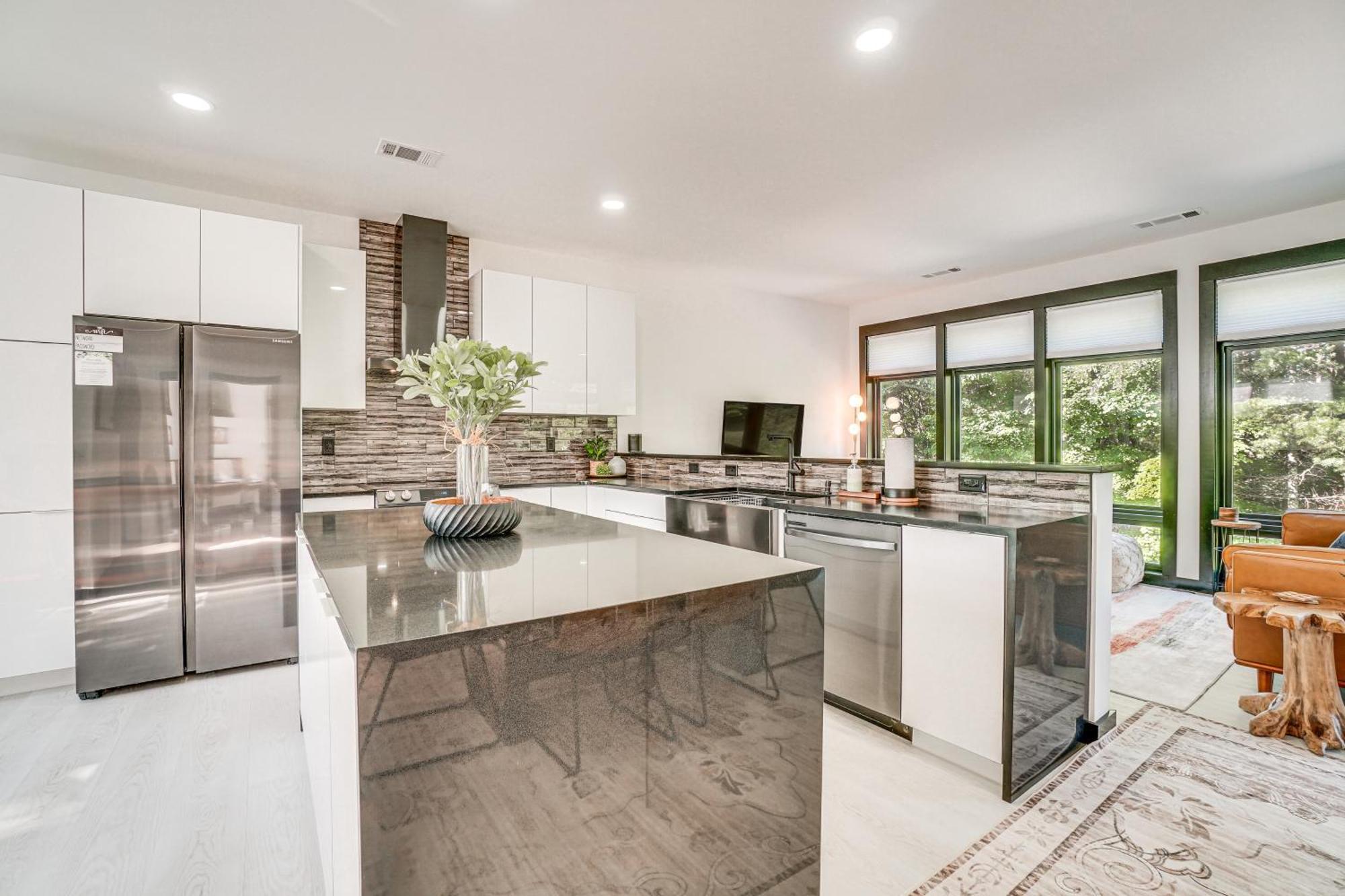 Luxury Modern Home On Golf Course With Game Room! 헬렌 외부 사진