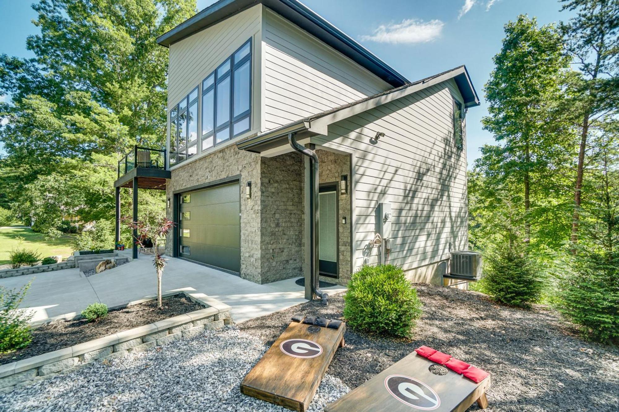 Luxury Modern Home On Golf Course With Game Room! 헬렌 외부 사진